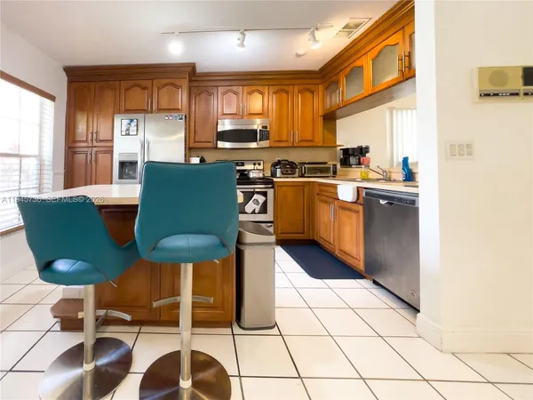 $4,500 | 931 Opal Terrace, Weston, FL 33326