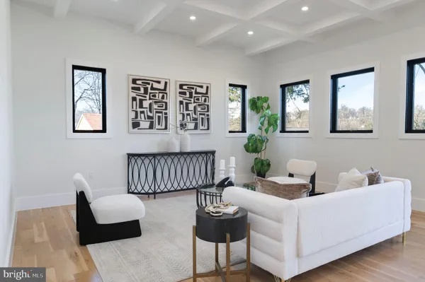 $1,750,000 | 6818 Barrett Road, Falls Church, VA 22042