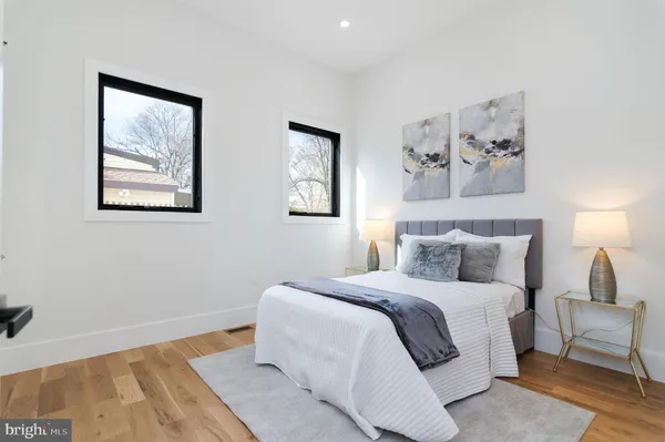 $1,750,000 | 6818 Barrett Road, Falls Church, VA 22042