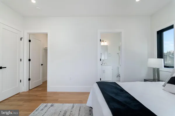 $1,750,000 | 6818 Barrett Road, Falls Church, VA 22042