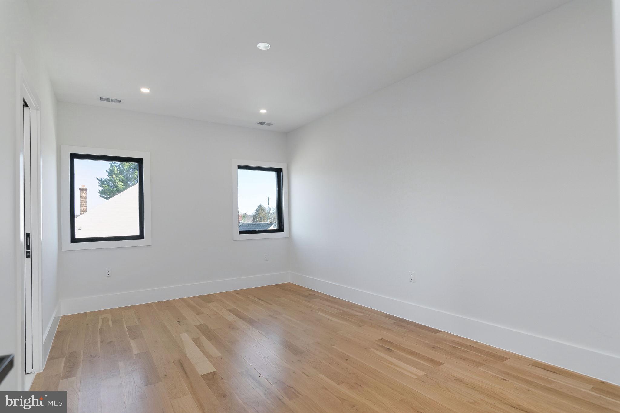 6818 Barrett Road Falls Church, VA 22042 - Photo 45 of 77