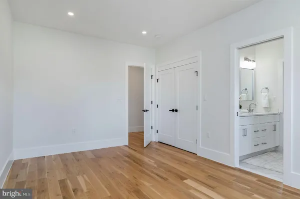 $1,750,000 | 6818 Barrett Road, Falls Church, VA 22042