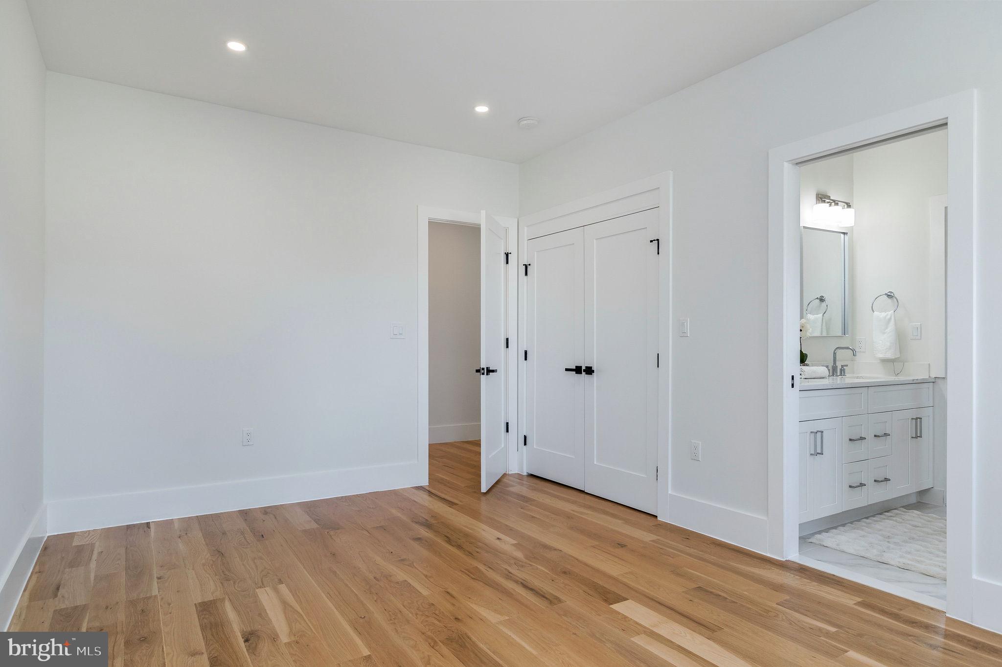 6818 Barrett Road Falls Church, VA 22042 - Photo 46 of 77