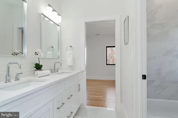 $1,750,000 | 6818 Barrett Road, Falls Church, VA 22042