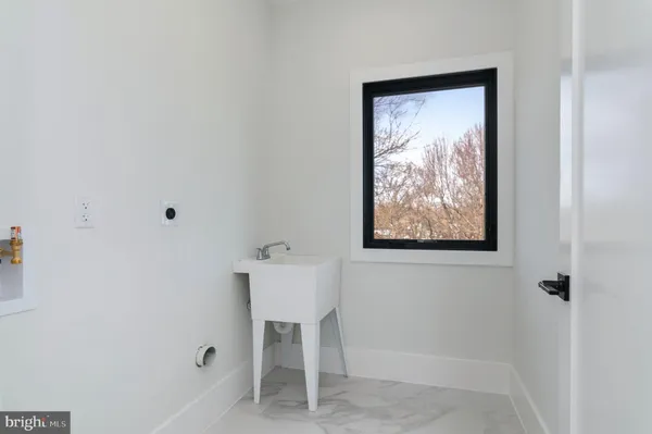 $1,750,000 | 6818 Barrett Road, Falls Church, VA 22042