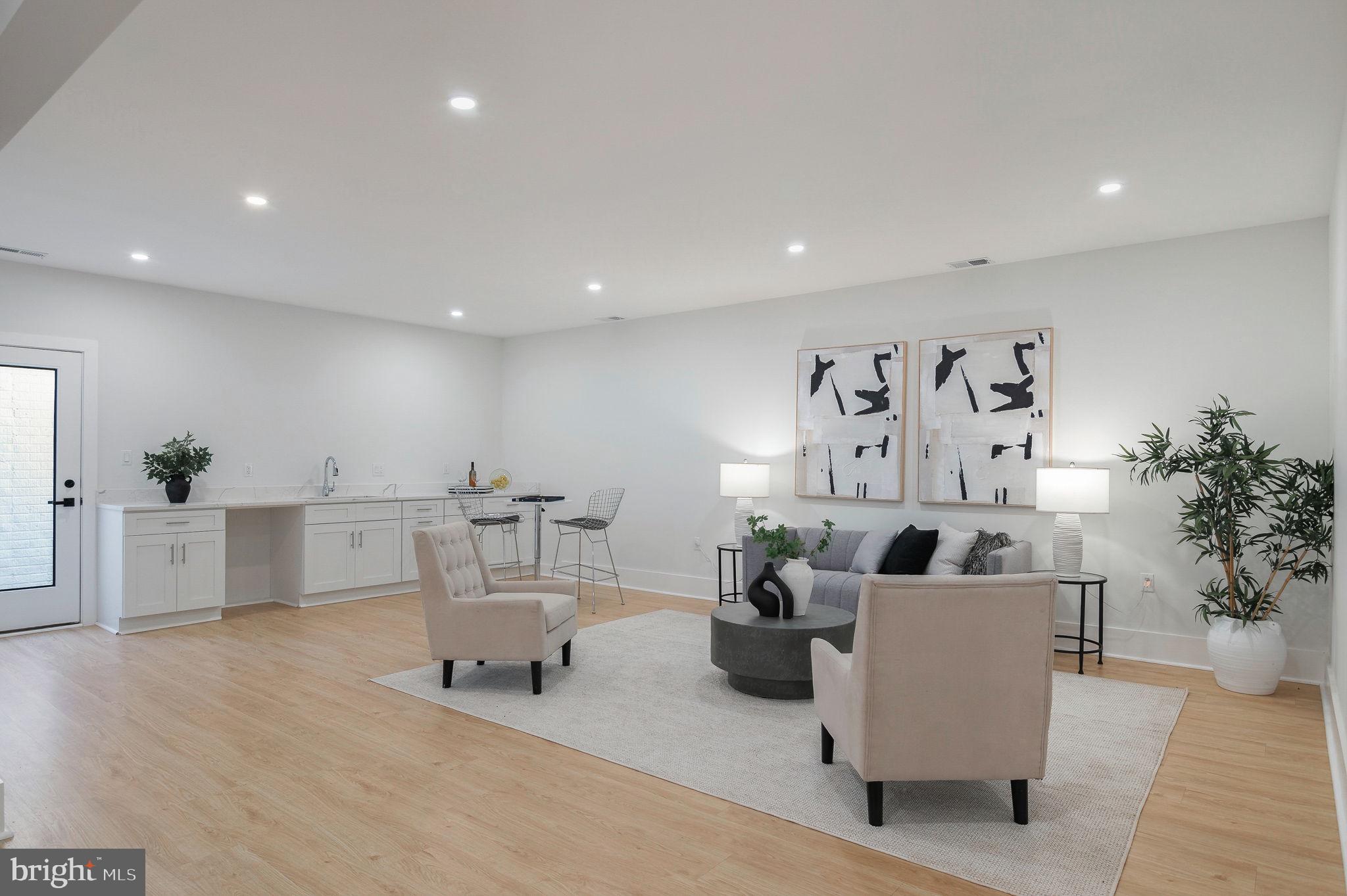 6818 Barrett Road Falls Church, VA 22042 - Photo 55 of 77