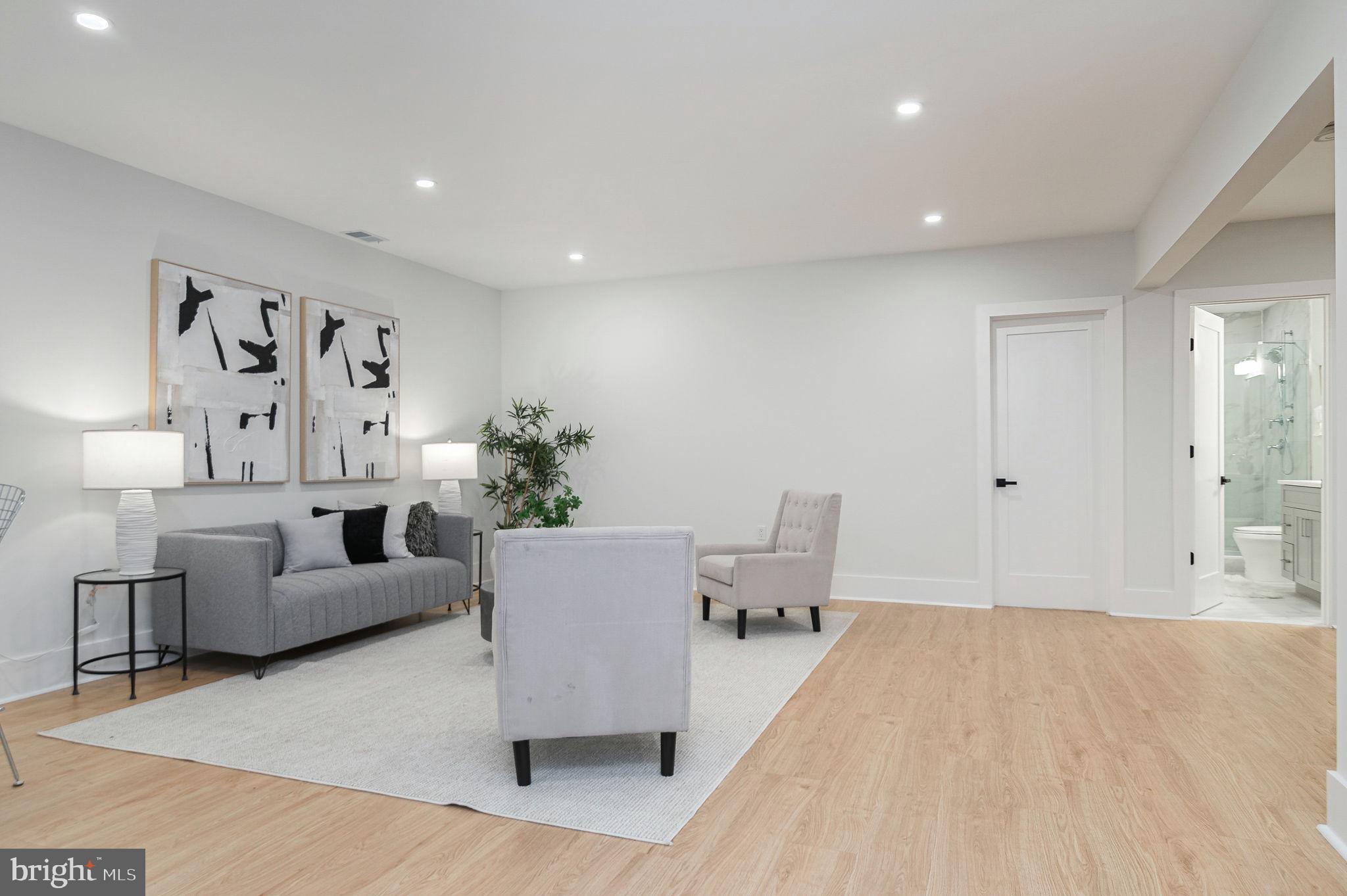 6818 Barrett Road Falls Church, VA 22042 - Photo 58 of 77