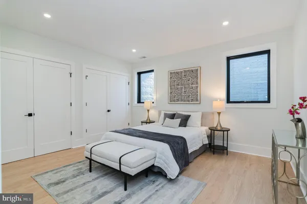 $1,750,000 | 6818 Barrett Road, Falls Church, VA 22042