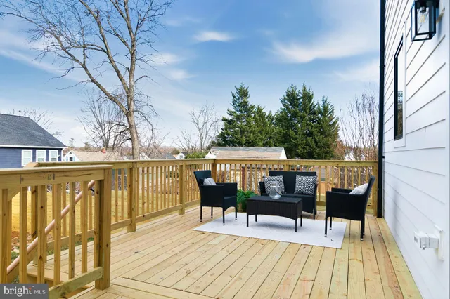 $1,750,000 | 6818 Barrett Road, Falls Church, VA 22042