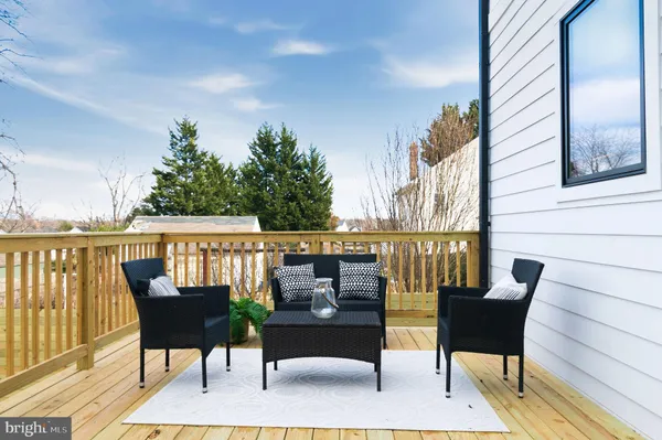 $1,750,000 | 6818 Barrett Road, Falls Church, VA 22042