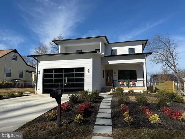 $1,750,000 | 6818 Barrett Road, Falls Church, VA 22042