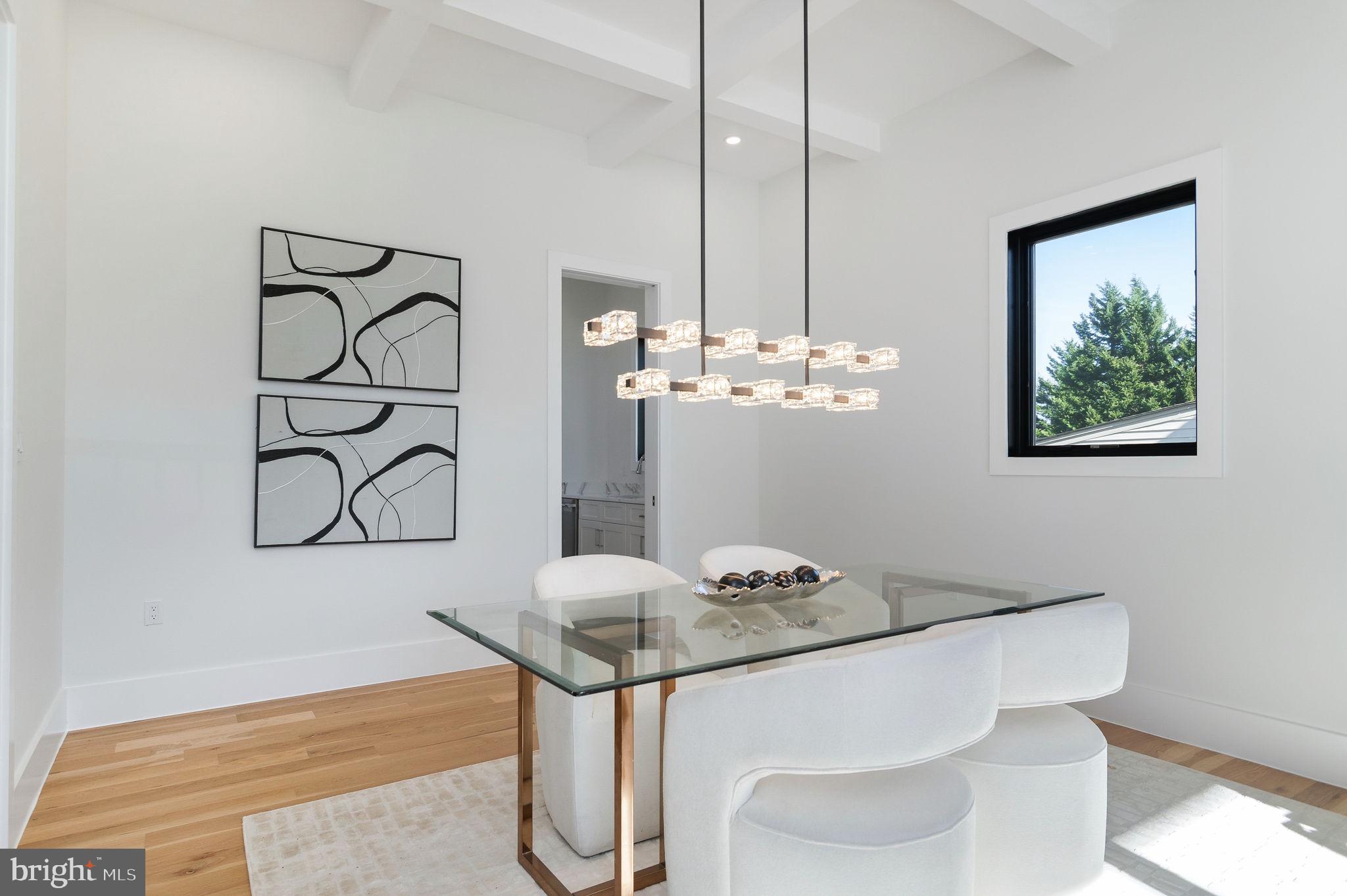 6818 Barrett Road Falls Church, VA 22042 - Photo 9 of 77