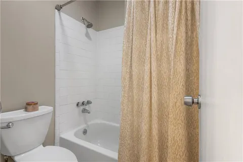 $189,999 | 214 Smokerise Circle Southeast, Marietta, GA 30067