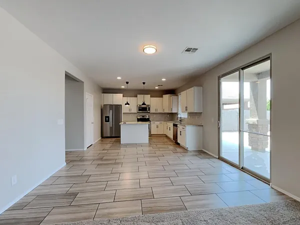 $2,190 | 2110 South 118th Avenue, Avondale, AZ 85323