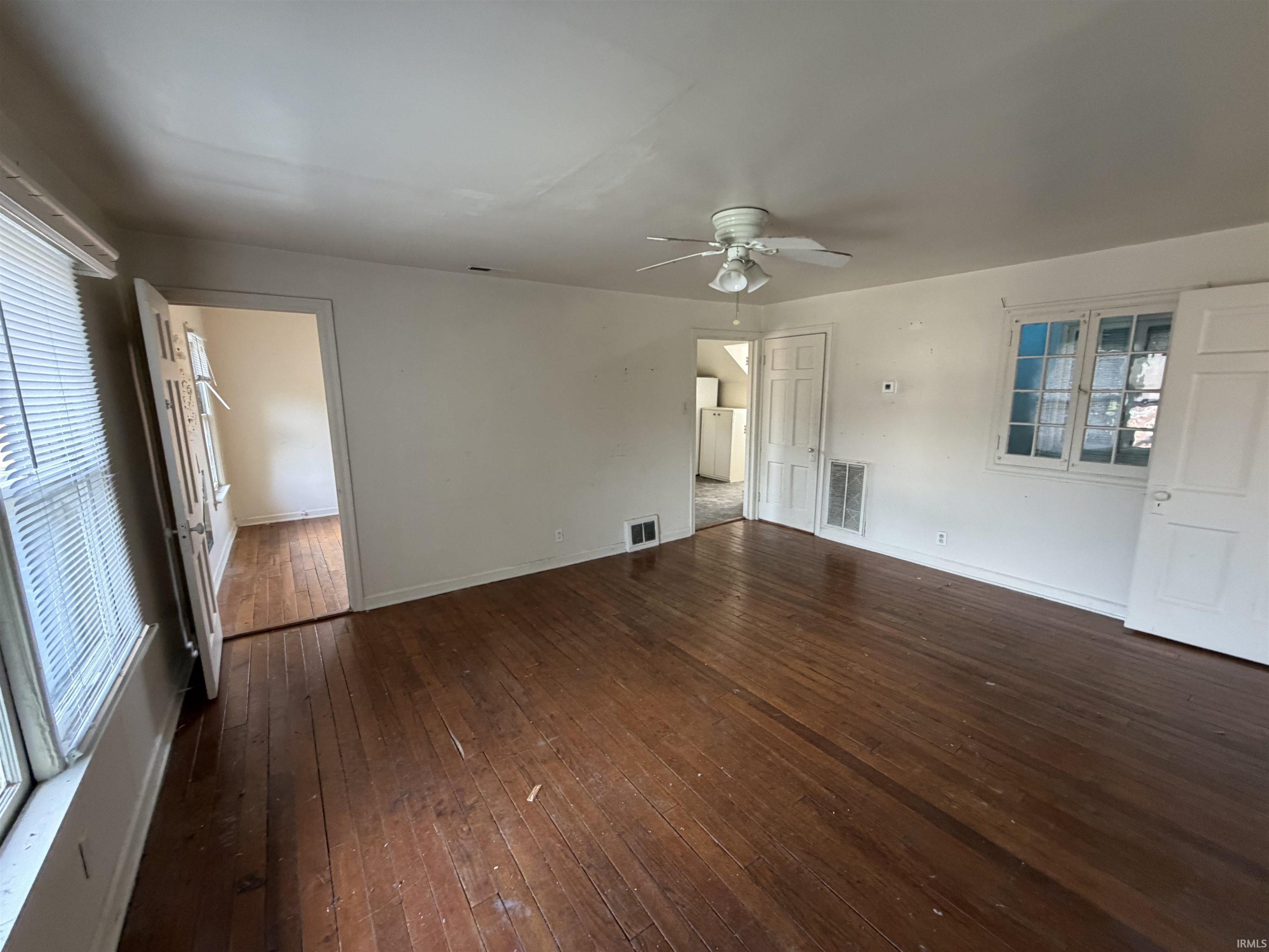803 Southeast Riverside Drive Evansville, IN 47713 - Photo 15 of 28
