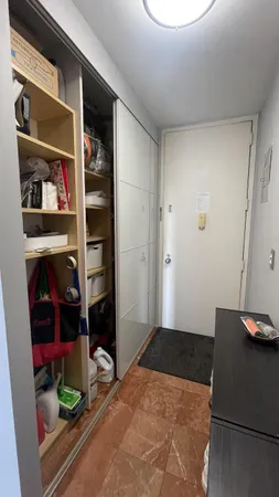 $969,000 | 145 East 48th Street, Unit 17F | Midtown East