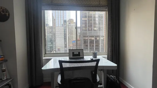 $969,000 | 145 East 48th Street, Unit 17F | Midtown East