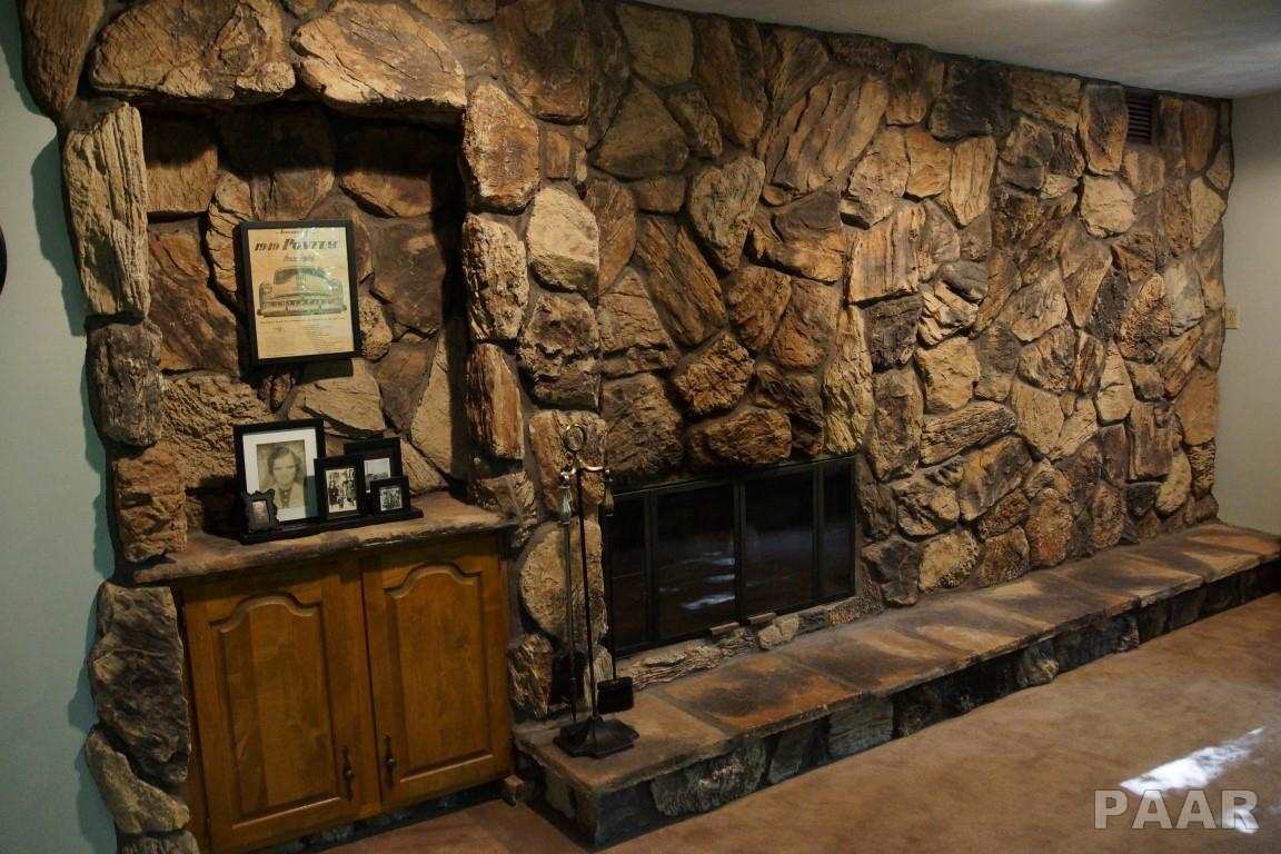 415 West Singing Woods Road Chillicothe, IL 61523 - Photo 18 of 28 Gallery Image 18