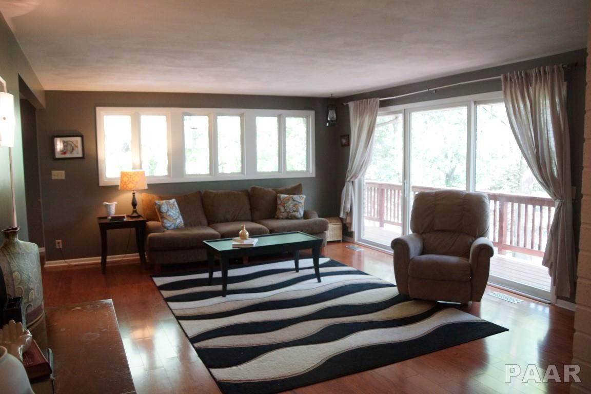 415 West Singing Woods Road Chillicothe, IL 61523 - Photo 2 of 28 Gallery Image 2