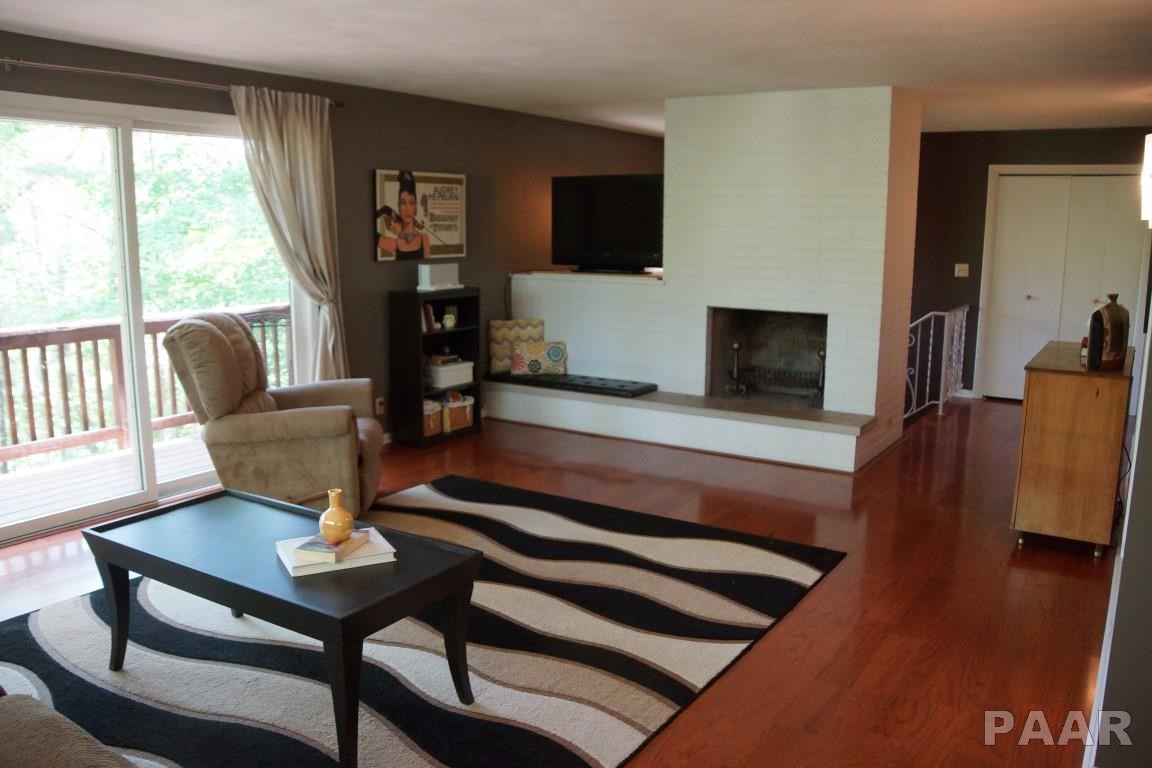 415 West Singing Woods Road Chillicothe, IL 61523 - Photo 3 of 28 Gallery Image 3