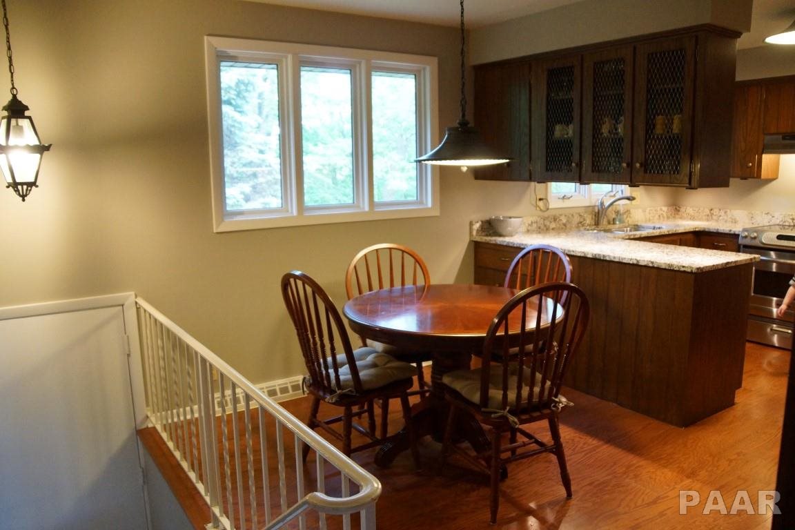 415 West Singing Woods Road Chillicothe, IL 61523 - Photo 5 of 28 Gallery Image 5
