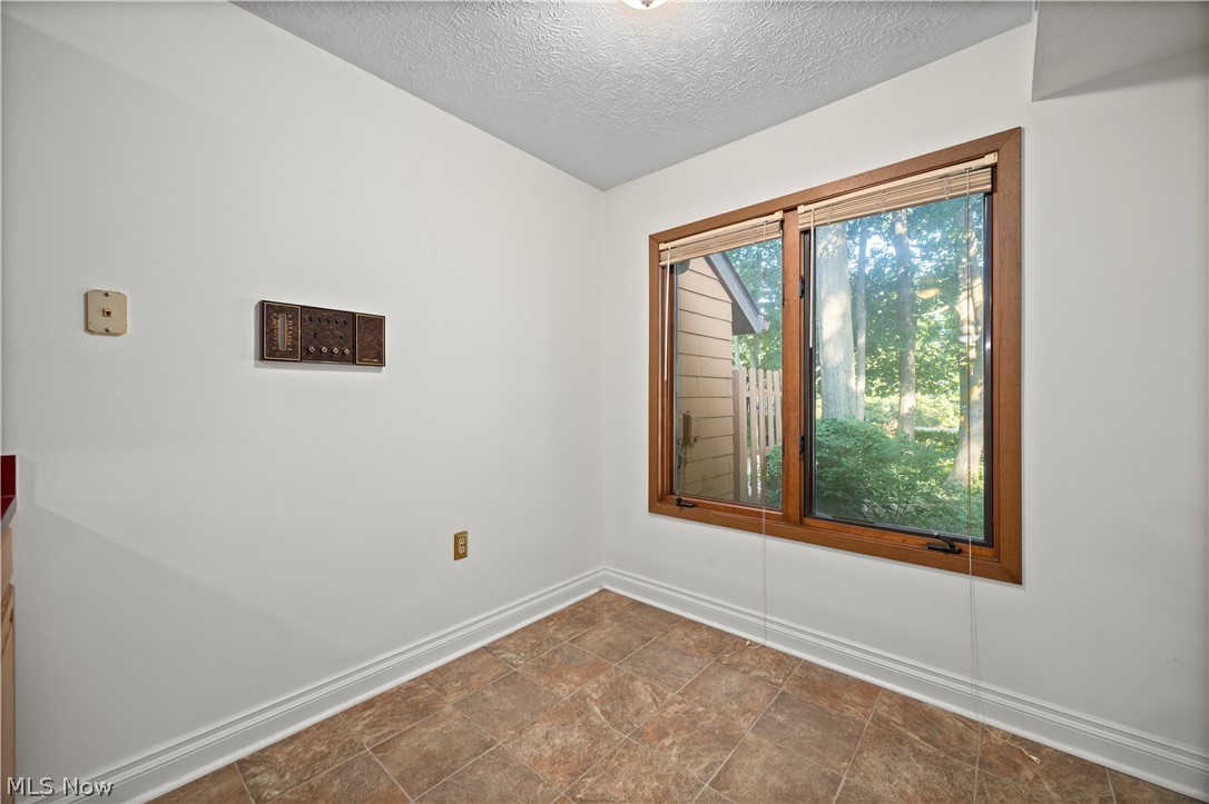 30017 Center Ridge Road, Unit F Westlake, OH 44145 - Photo 17 of 39 Gallery Image 17