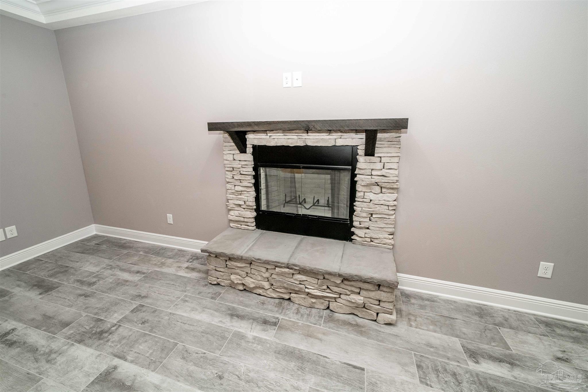 1231 West 9 & Half Mile Road Cantonment, FL 32533 - Photo 11 of 50 Gallery Image 11