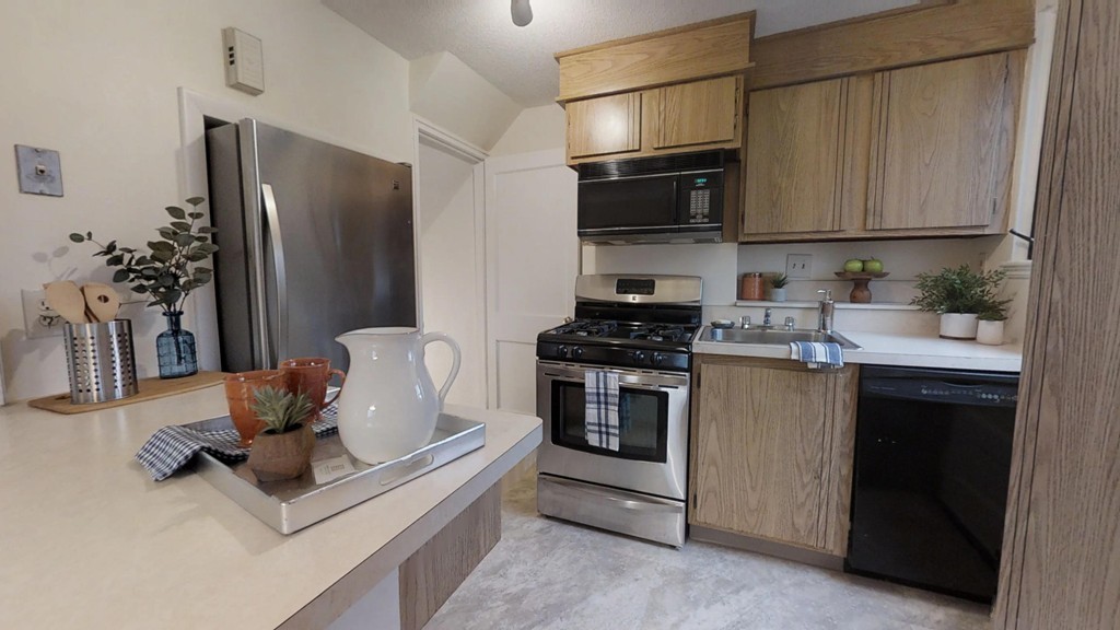 95 Pierce Road, Unit 95 Watertown, MA 02472 - Photo 8 of 14