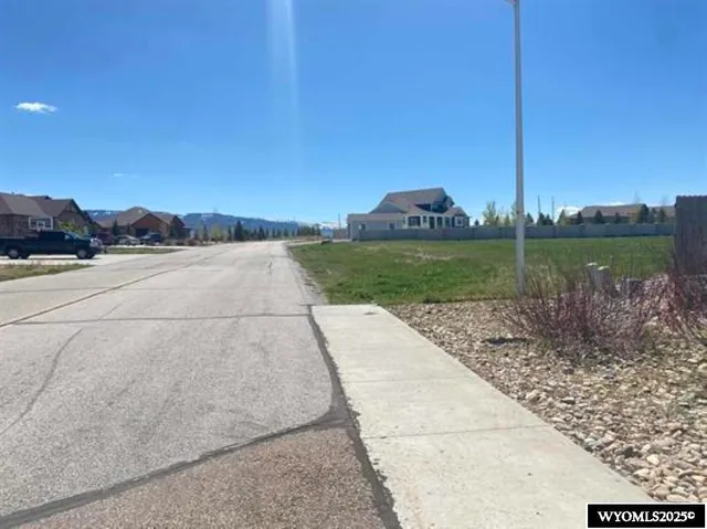 $274,000 | 1231 Morado Drive, Casper, WY 82609