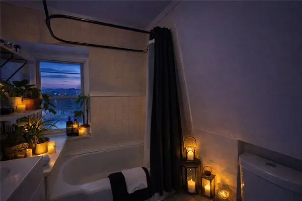 $1,633 | 210 North Main Street, Unit 3, Woonsocket, RI 02895