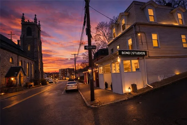 $1,633 | 210 North Main Street, Unit 3, Woonsocket, RI 02895