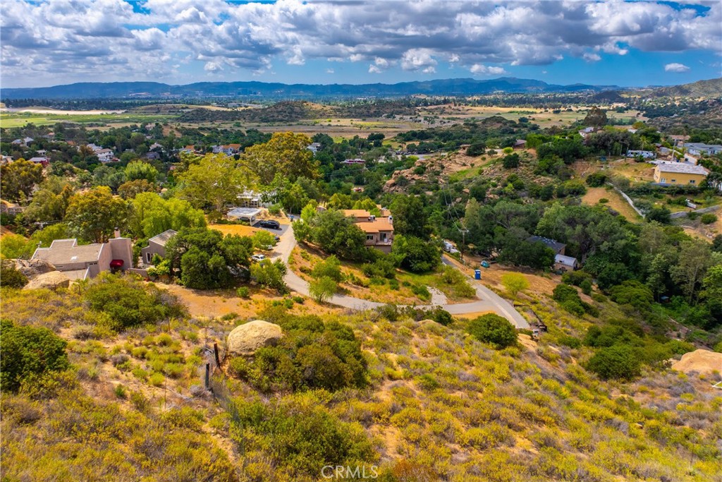 200 Amigo Road Chatsworth, CA 91311 - Photo 19 of 28 a view of a city