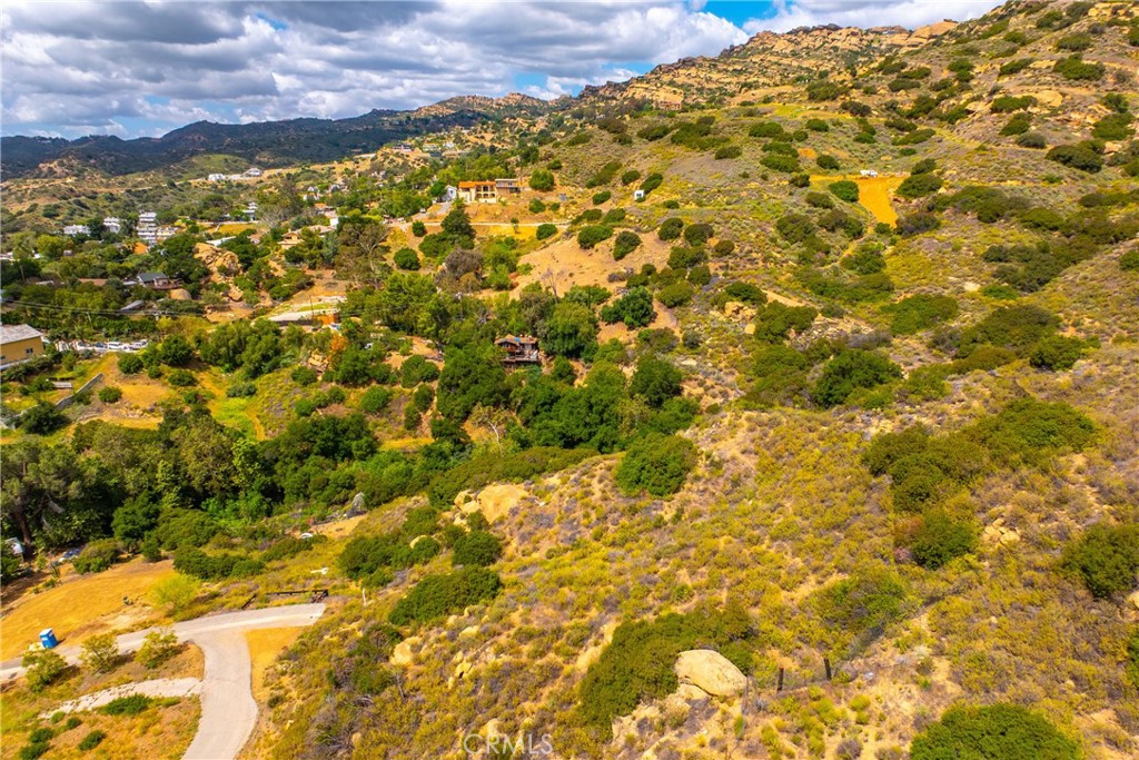 200 Amigo Road Chatsworth, CA 91311 - Photo 27 of 28 a view of a building