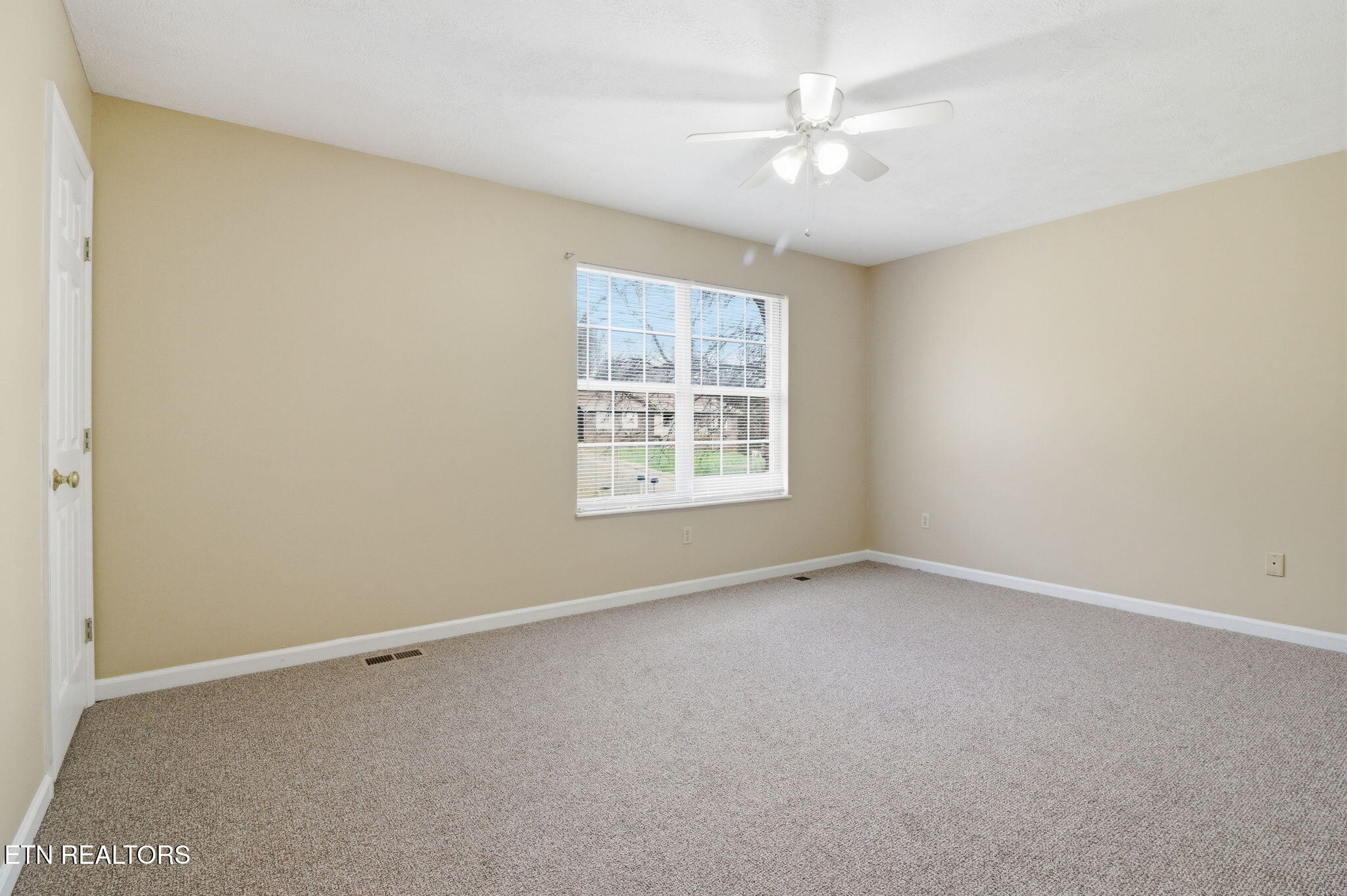 347 Ritz View Drive, Unit A AND B Blaine, TN 37709 - Photo 16 of 37 24-web-or-mls-DZ3A8532