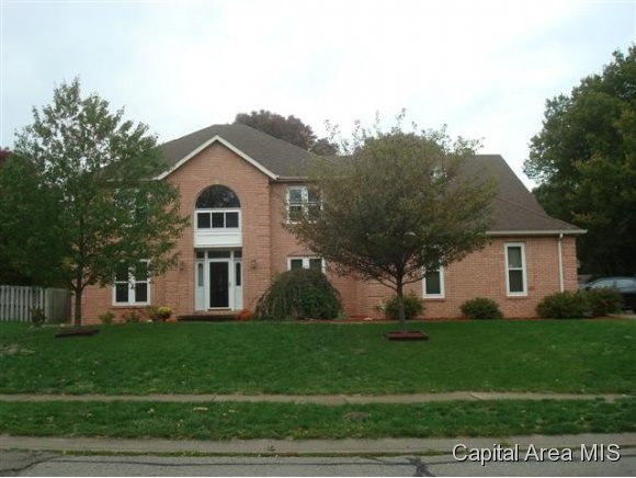 313 Natchez Trace Springfield, IL 62711 - Photo 1 of 24