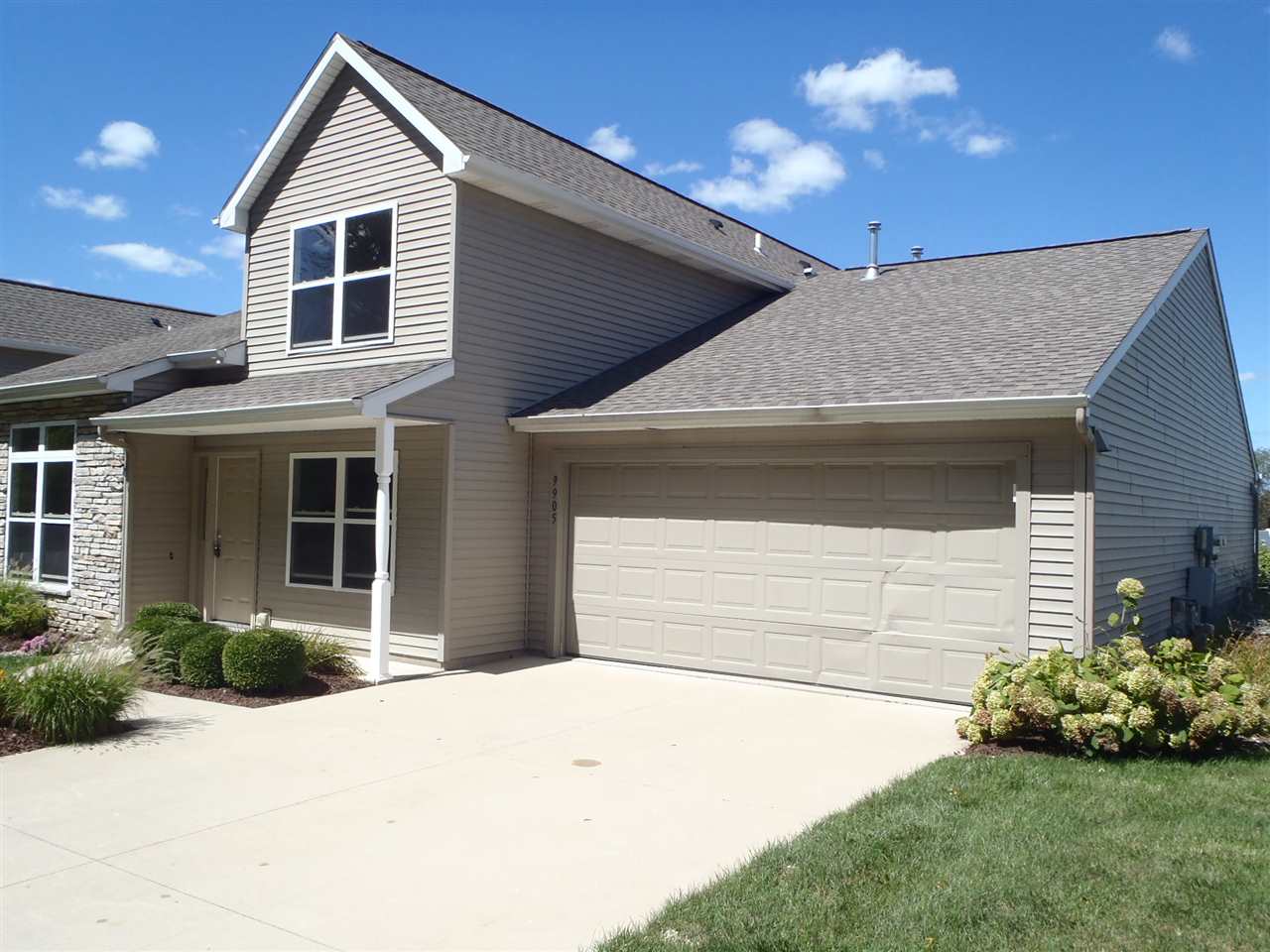 9905 Oak Trail Road Fort Wayne, IN 46825 - Photo 2 of 29 Gallery Image 2