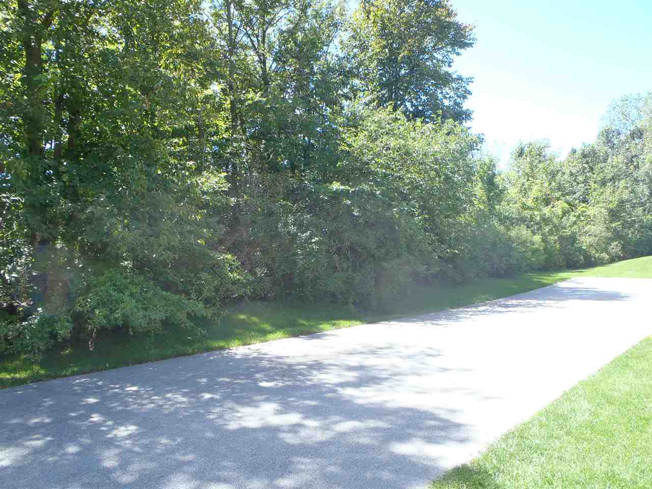 9905 Oak Trail Road Fort Wayne, IN 46825 - Photo 5 of 29 Gallery Image 5