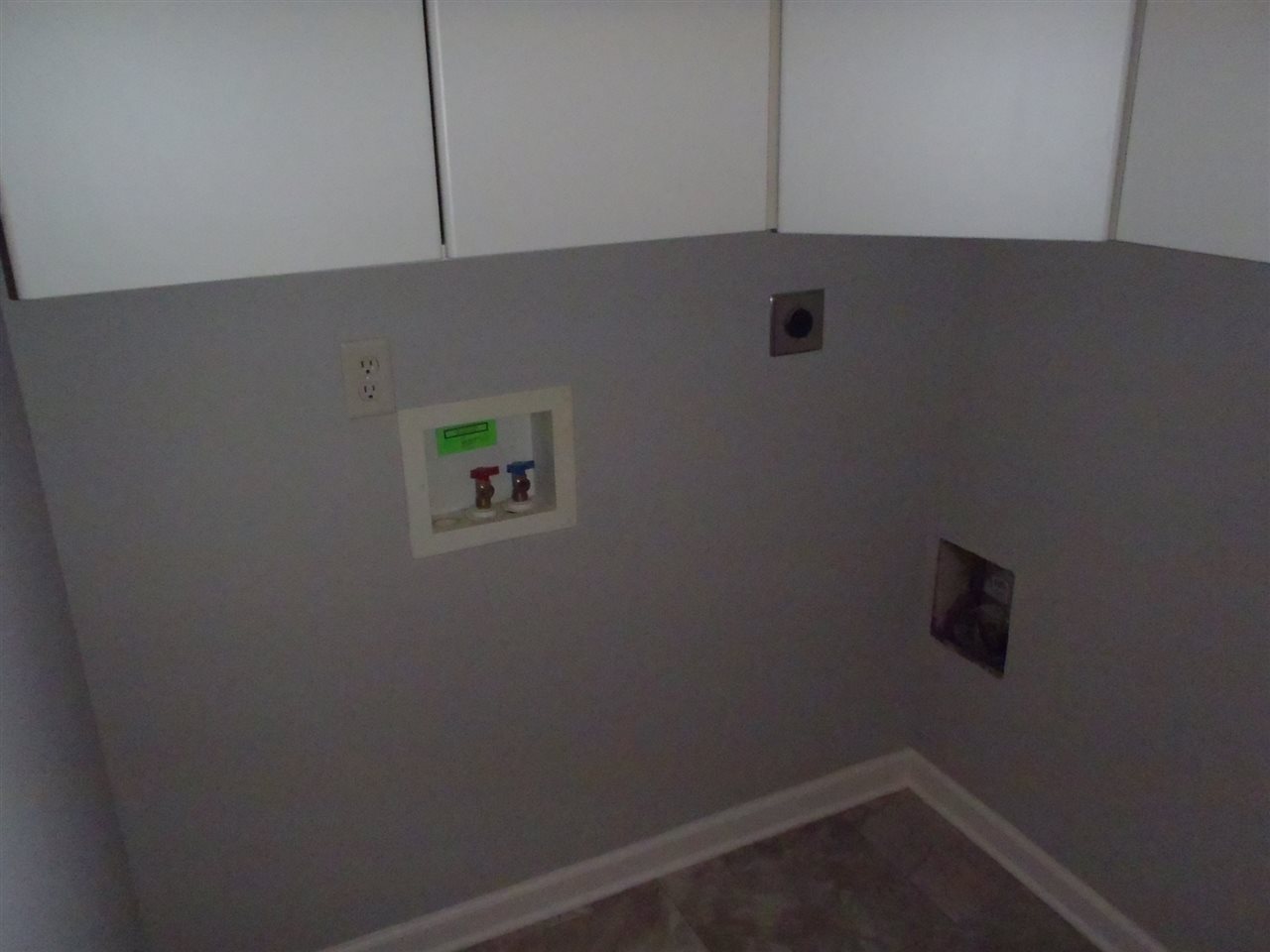 9905 Oak Trail Road Fort Wayne, IN 46825 - Photo 9 of 29 Gallery Image 9