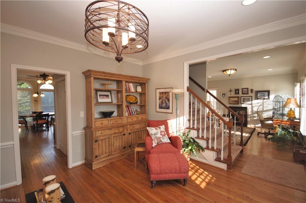 608 Rittenhouse Court Winston-Salem, NC 27104 - Photo 3 of 30 Gallery Image 3