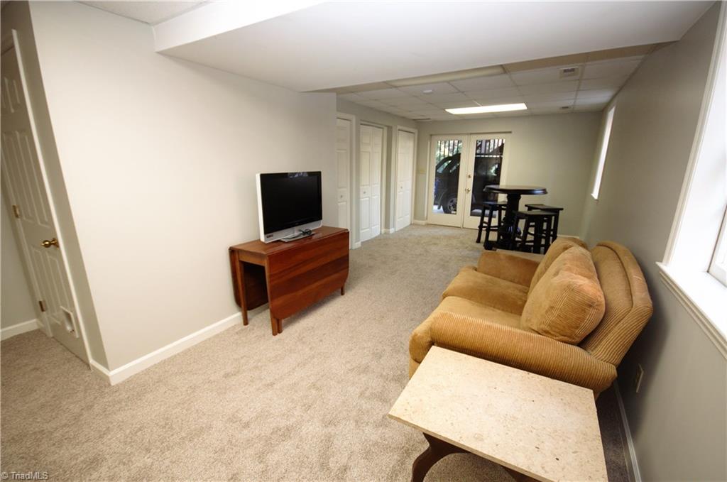 608 Rittenhouse Court Winston-Salem, NC 27104 - Photo 22 of 30 Gallery Image 22