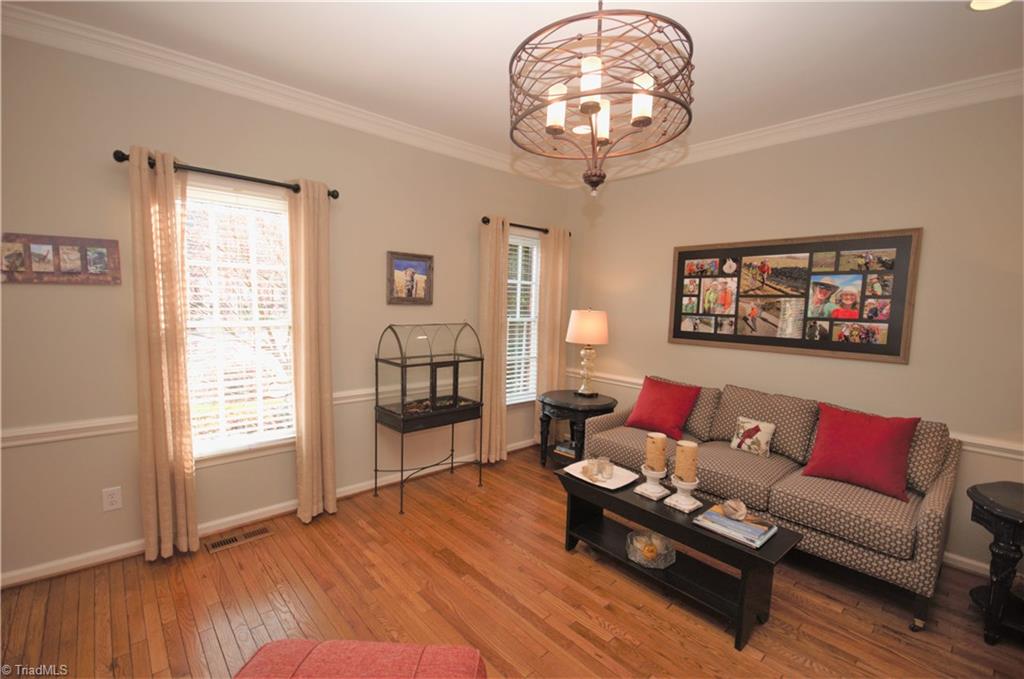 608 Rittenhouse Court Winston-Salem, NC 27104 - Photo 4 of 30 Gallery Image 4