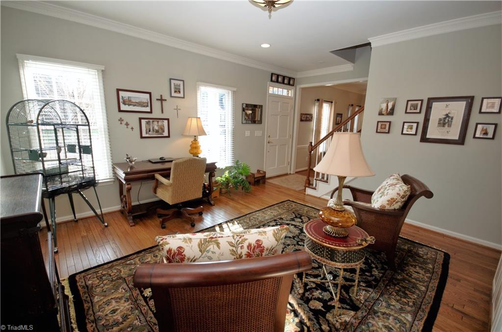 608 Rittenhouse Court Winston-Salem, NC 27104 - Photo 7 of 30 Gallery Image 7