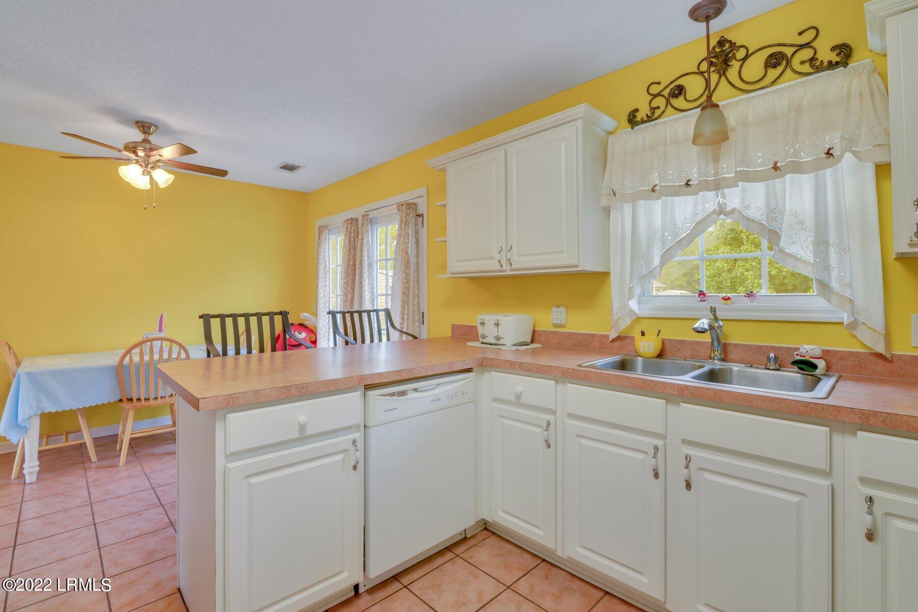 61 Three T Circle Ridgeland, SC 29936 - Photo 11 of 29 _DSC8775.jpg-SMALL