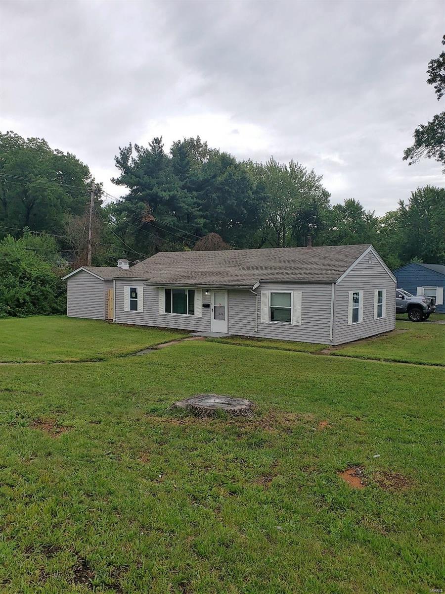 1630 Chambers Road St. Louis, MO 63136 - Photo 1 of 4 Gallery Image 1