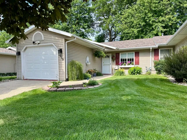 $299,000 | 1019 Pershing Boulevard, Worthington, MN 56187