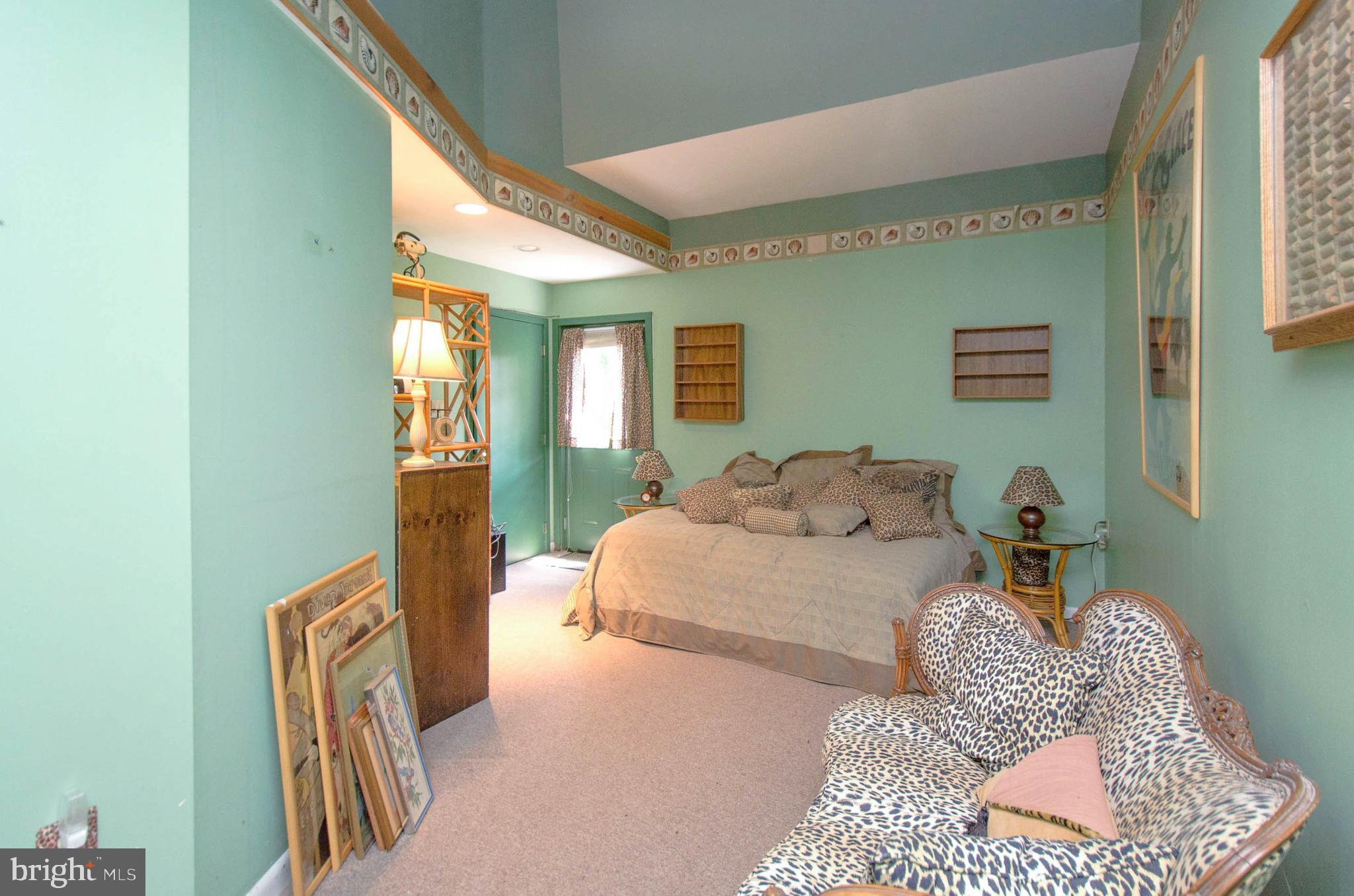 887 Old Bethlehem Road Quakertown, PA 18951 - Photo 22 of 47 Gallery Image 22