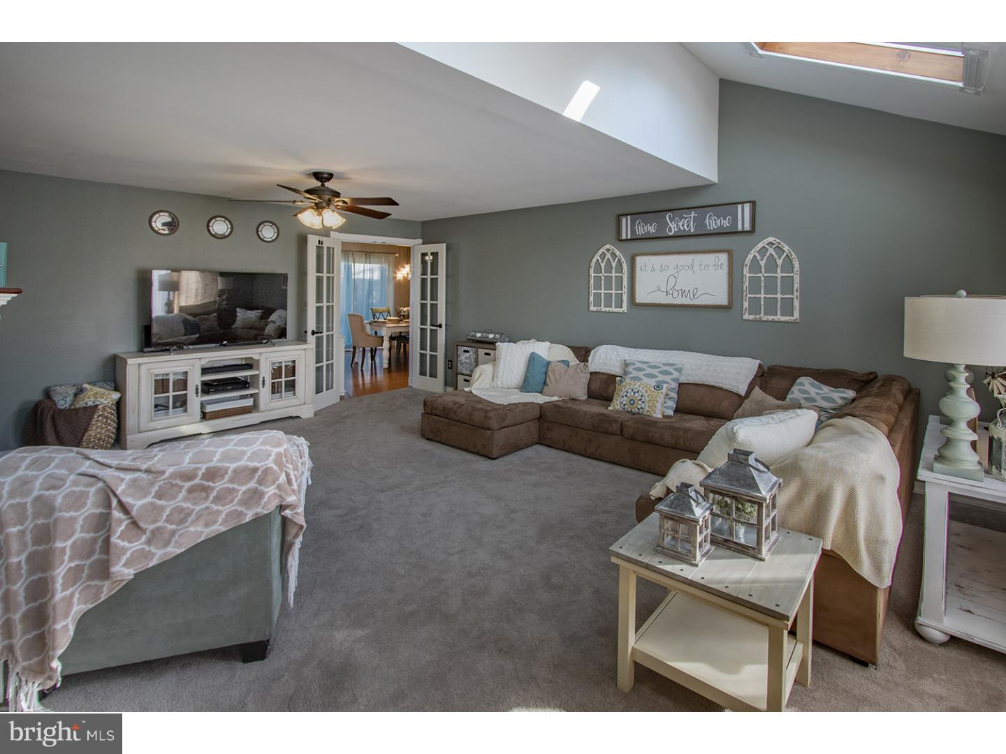 106 Red Stone Ridge Delran, NJ 08075 - Photo 4 of 24
