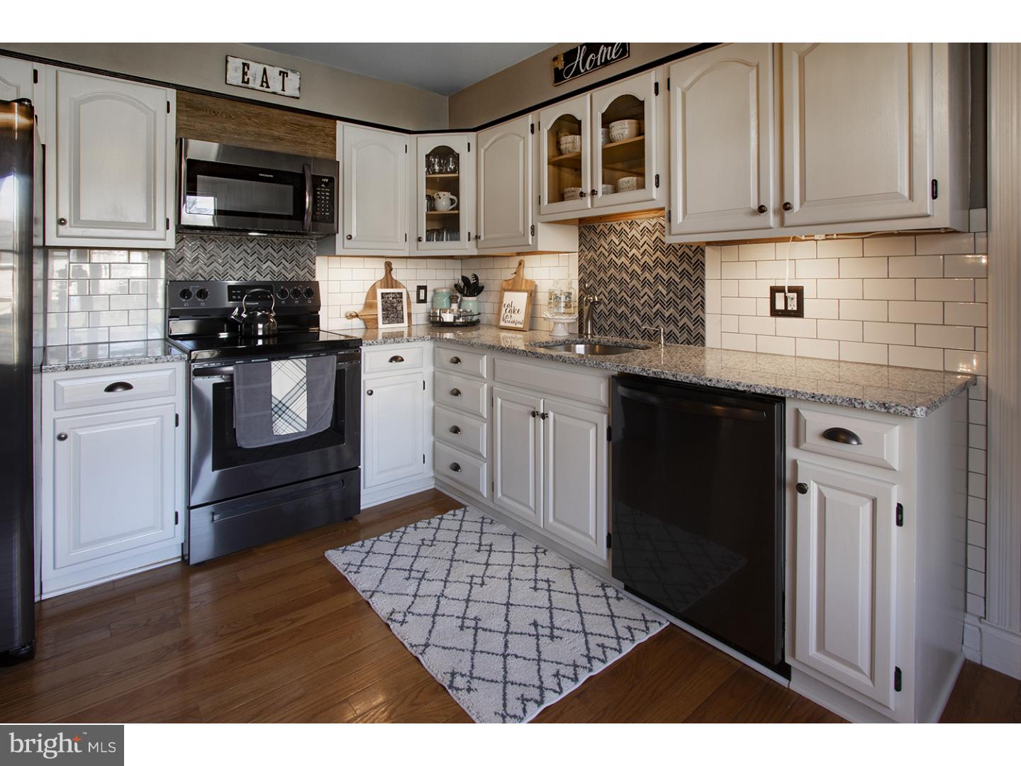 106 Red Stone Ridge Delran, NJ 08075 - Photo 7 of 24