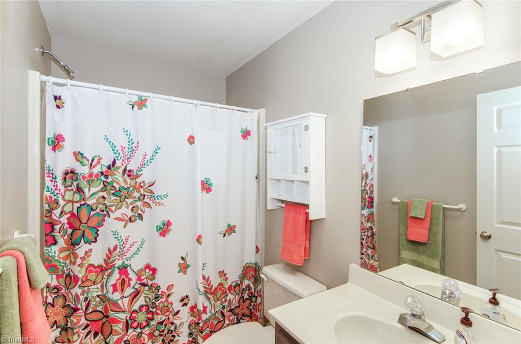 231 Pine Tree Lane High Point, NC 27265 - Photo 22 of 29 Gallery Image 22