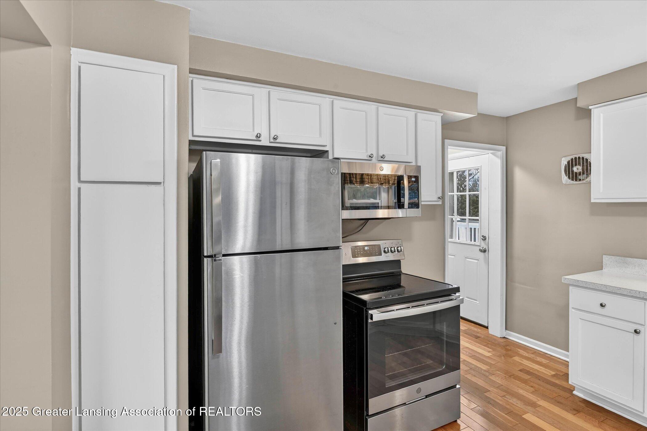 2209 Barstow Road Lansing, MI 48906 - Photo 12 of 37 12-2209 Barstow Rd Lansing, MI 48906-Wi